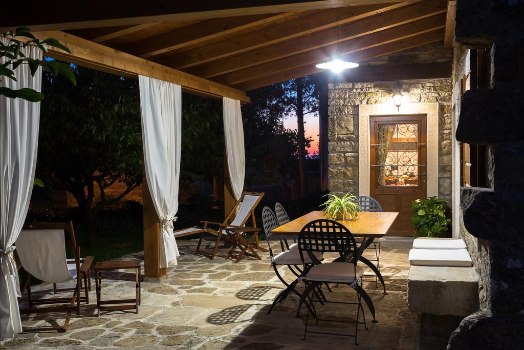 Holiday Home Casa Dei Farfui Momjan Экстерьер фото